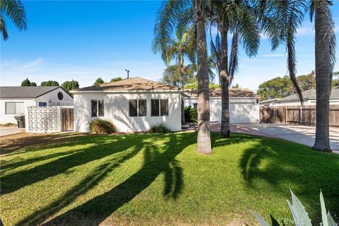 1953 Federal Avenue Costa Mesa CA 92627