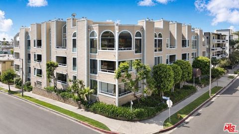 Photo of 11808 Dorothy Street #206, Los Angeles, CA 90049 (MLS # 26825243)