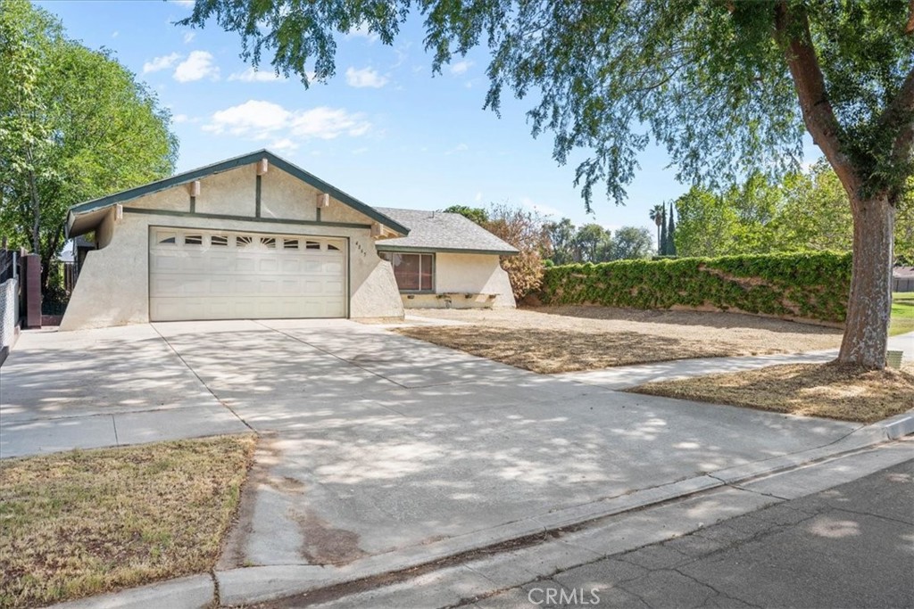 4865 Emerson