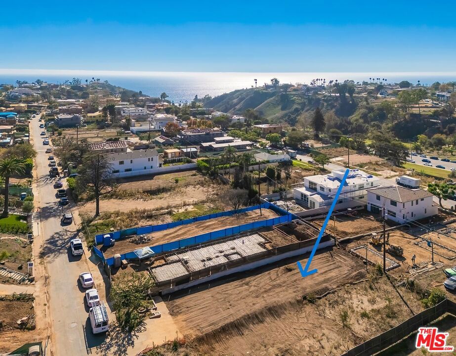 Photo of 747 Haverford Avenue, Pacific Palisades, CA 90272 (MLS # 26101841)