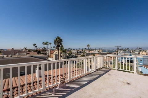 Tiny photo for 152 Highland Drive, Oxnard, CA 93035 (MLS # V1-39017)