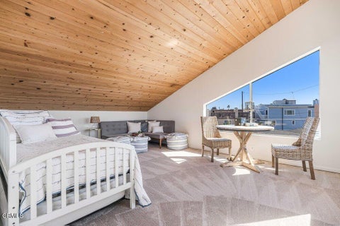 Tiny photo for 152 Highland Drive, Oxnard, CA 93035 (MLS # V1-39017)