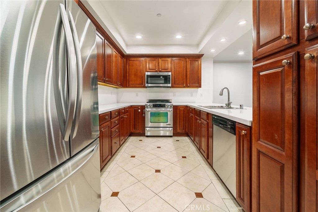 Photo of 4533 Vista Del Monte #102, Sherman Oaks, CA 91403 (MLS # SR25256518)