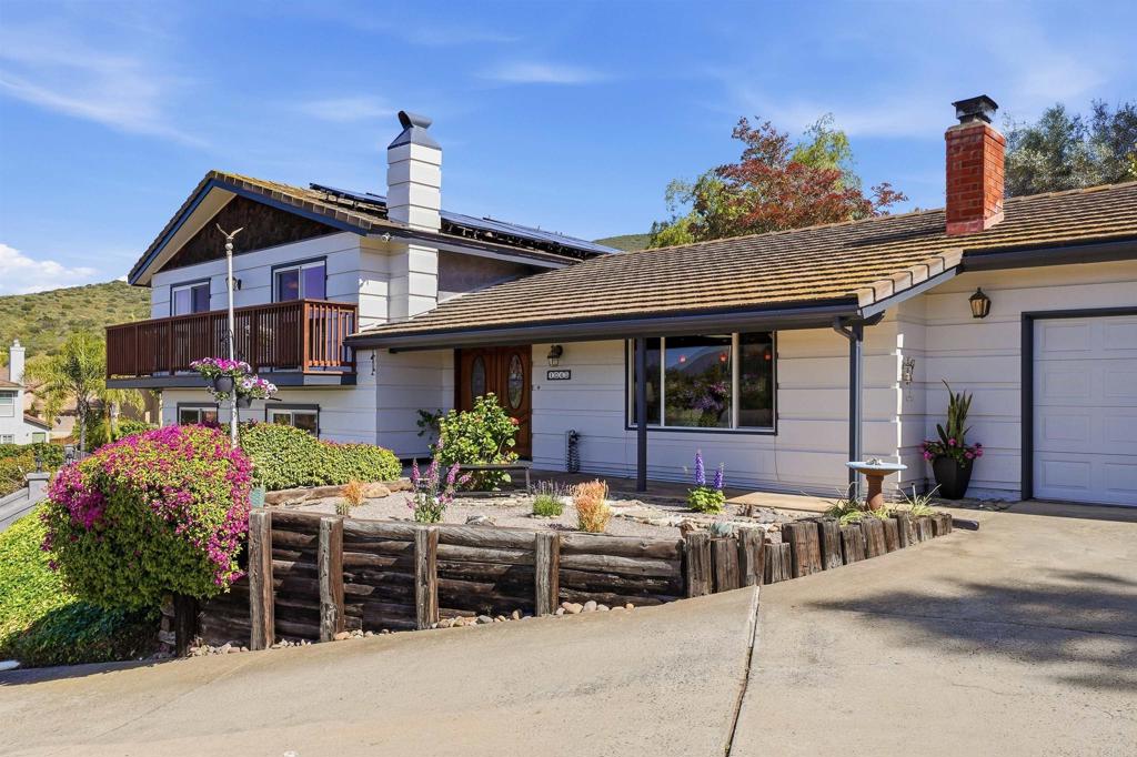 1045 Cima Dr