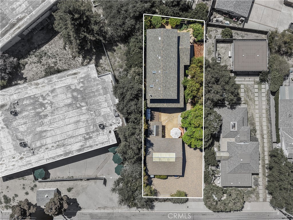 562 Crown Hill Street