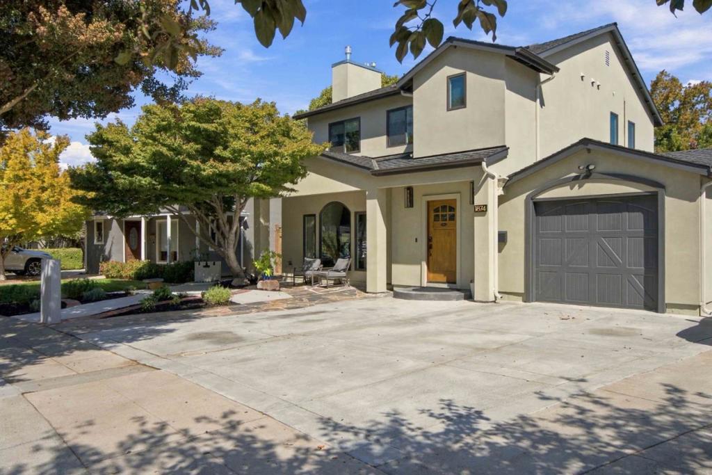 1874 Arbor Drive