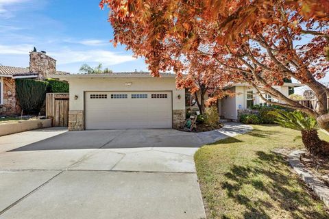 Photo of 48875 Chenin Blanc Drive, Fremont, CA 94539 (MLS # ML82038583)