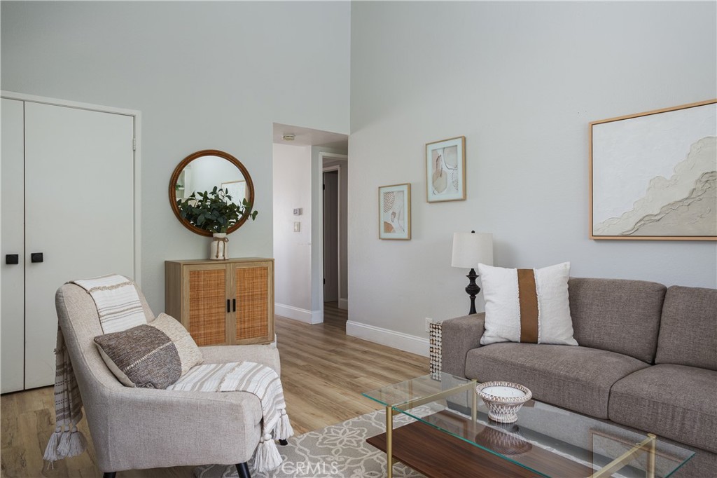 9 Sandflower Court 5