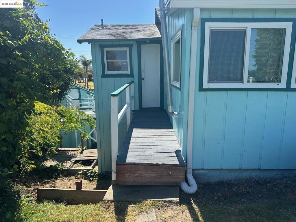 BETHEL ISLAND - Residential