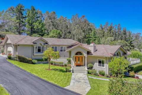 Photo of 17650 Olson Place, Salinas, CA 93907 (MLS # ML82051037)