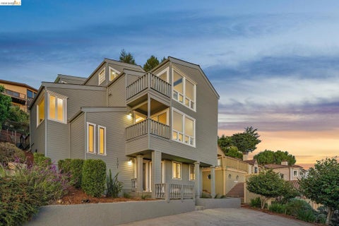 Photo of 1701 Manzanita Dr DR, Oakland, CA 94611 (MLS # 41150777)