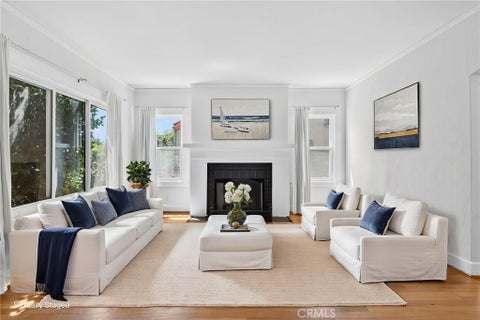 Photo of 1145 N Genesee, Los Angeles, CA 90046 (MLS # SB26093301)