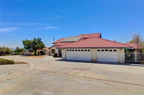 Photo of 16410 Wintun, Apple Valley, CA 92307 (MLS # RS26140446)