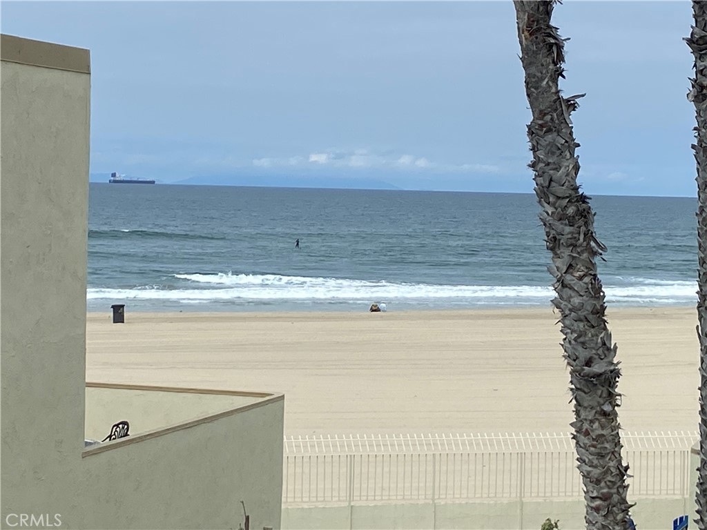 711 Pacific Coast Highway 324