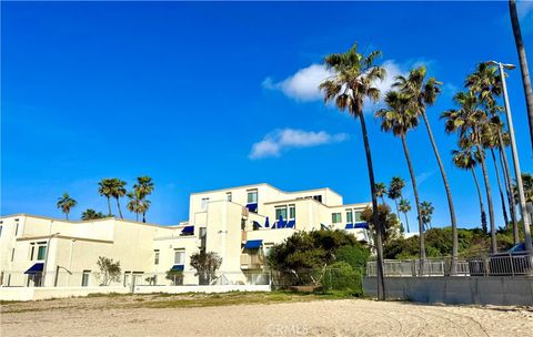 Photo of 711 Pacific Coast Highway Hwy #324, Huntington Beach, CA 92648 (MLS # OC26032713)