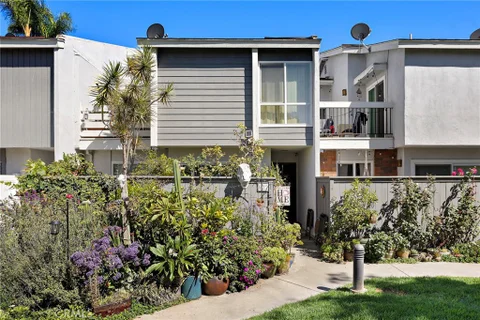 MLS: OC26214998