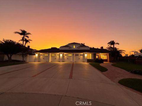 Photo of 18998 Buckskin CIR, Yorba Linda, CA 92886 (MLS # CV26096184)