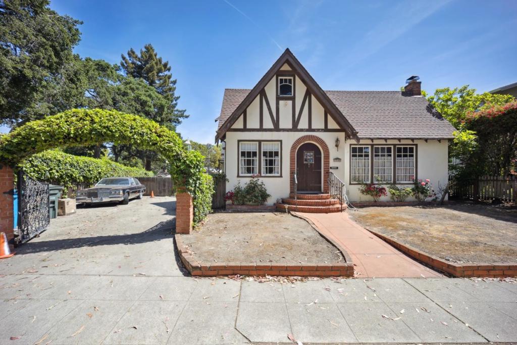 1516 Cortez Avenue