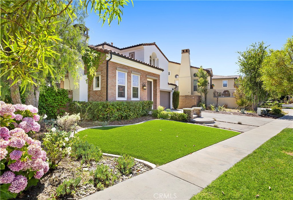 54 VALLEY TERRACE