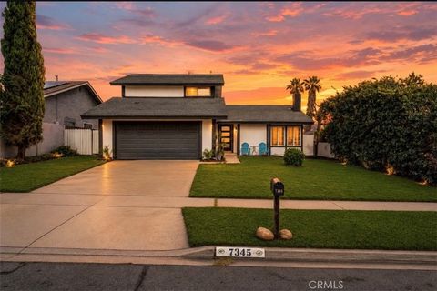 Photo of 7345 Palm Ln, Fontana, CA 92336 (MLS # CV26099500)