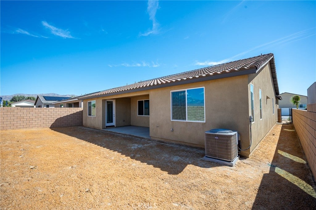 15425 Avenida De Soledad
