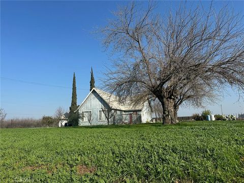 Photo of 6540 Enos Ln, Bakersfield, CA 93314 (MLS # DW26027193)