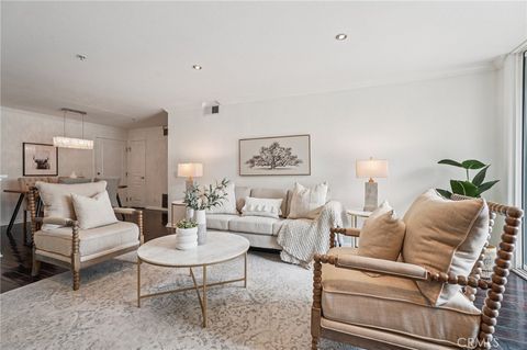 Photo of 7320 Hawthorn Ave Ave #108, Los Angeles, CA 90046 (MLS # PF25217011) Photo of 7320 Hawthorn Ave Ave #108, Los Angeles, CA 90046 (MLS # PF25217011)