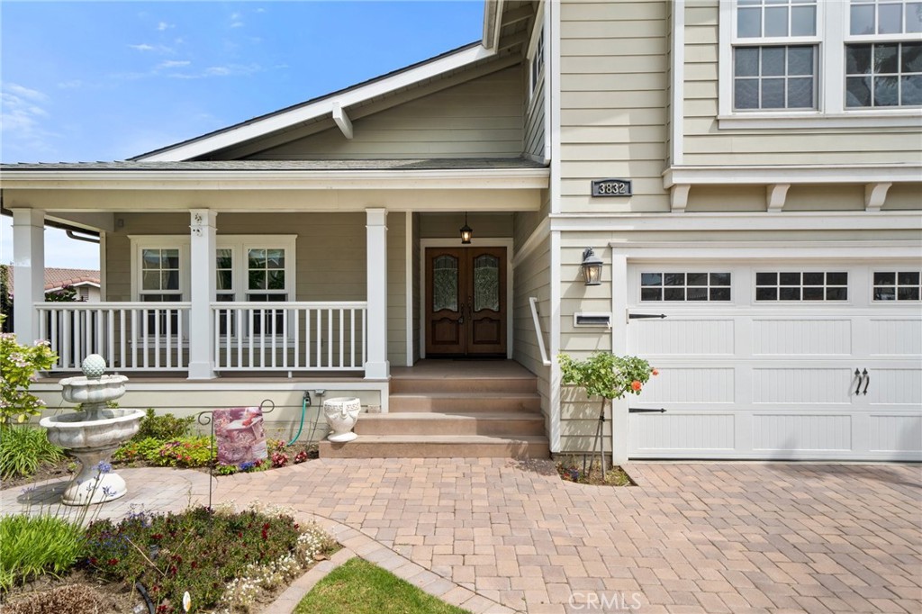 3832 Holden Circle