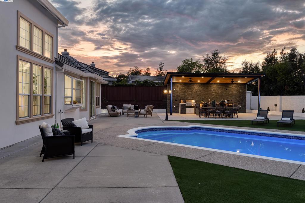 SILVERCREEK - Residential