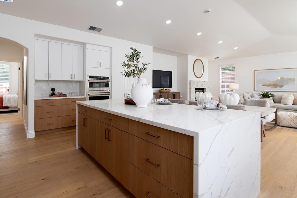 SILVERCREEK - Residential