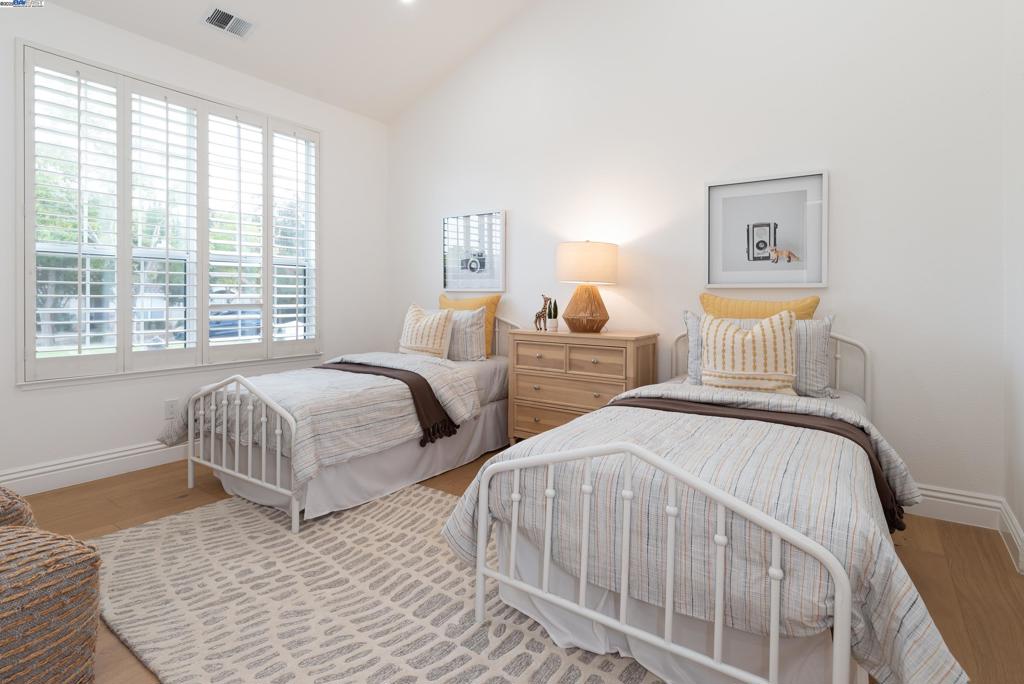 SILVERCREEK - Residential