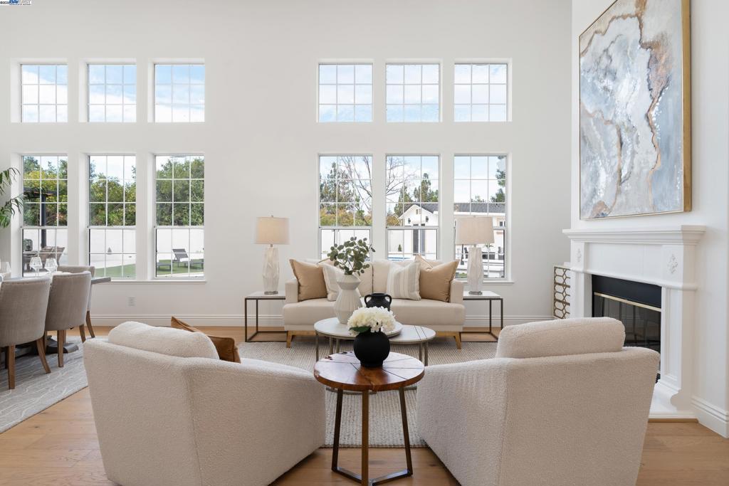 SILVERCREEK - Residential