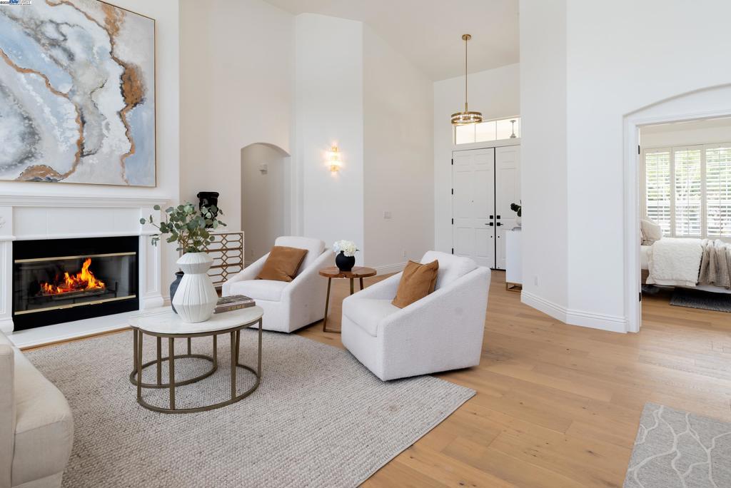 SILVERCREEK - Residential
