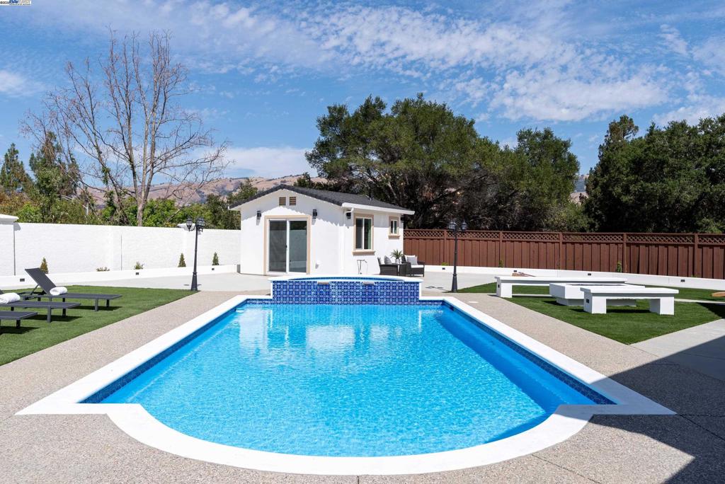 SILVERCREEK - Residential