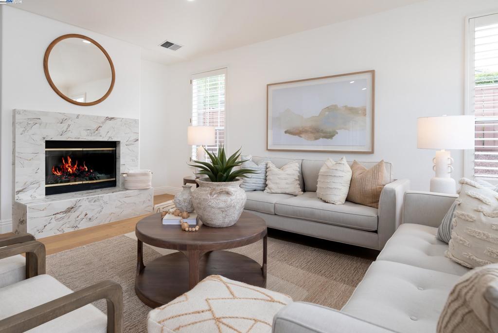 SILVERCREEK - Residential