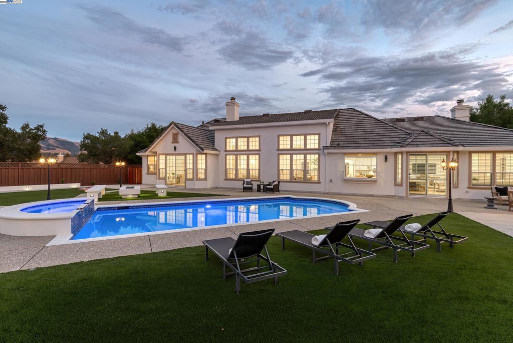SILVERCREEK - Residential