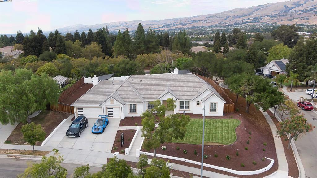 SILVERCREEK - Residential
