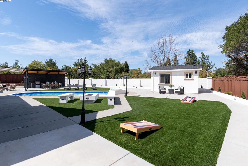 SILVERCREEK - Residential