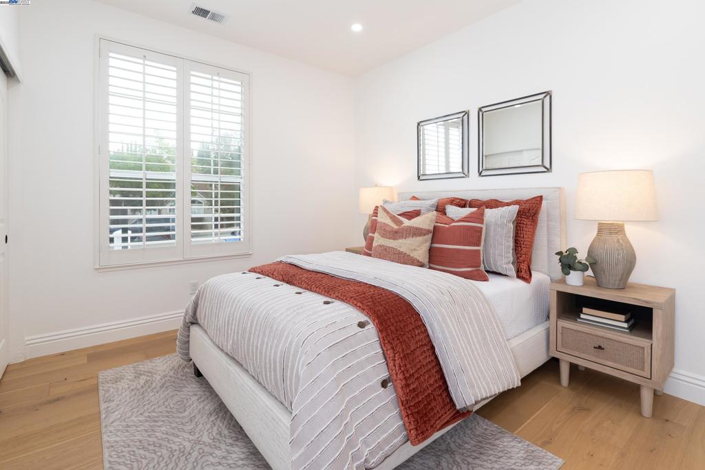 SILVERCREEK - Residential