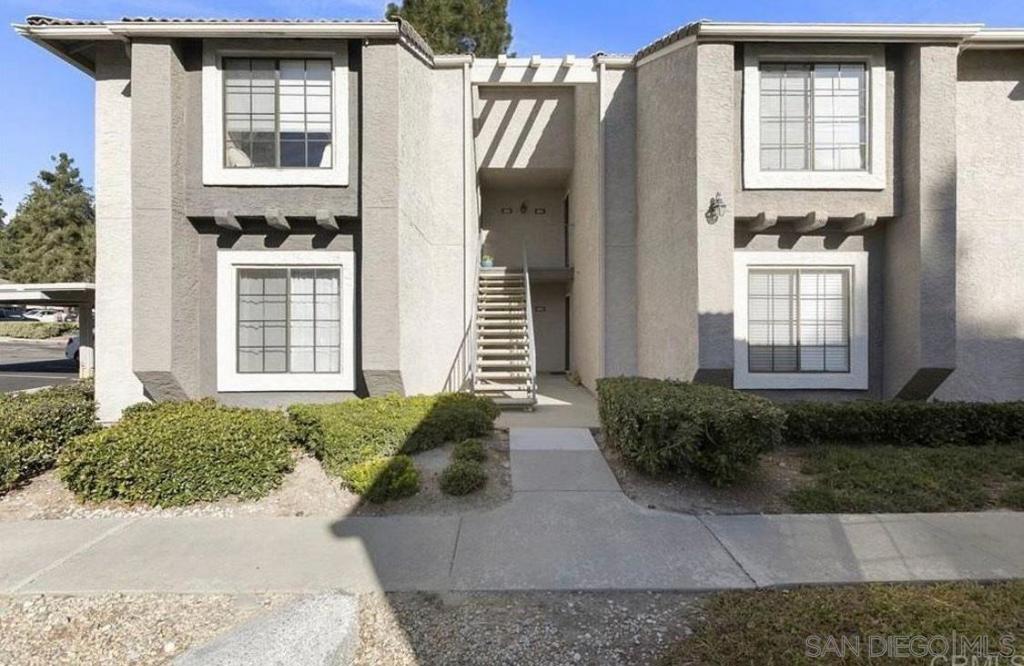 Beautiful lower level 1 bedroom private end unit with balcony and dedicated parking spot*Spacious kitchen with granite countertops*Full size laundry(Complex features pool, spa, gym, sauna, tennis court and clubhouse*Easy access to freeways, Carmel Mountain shopping center and more!