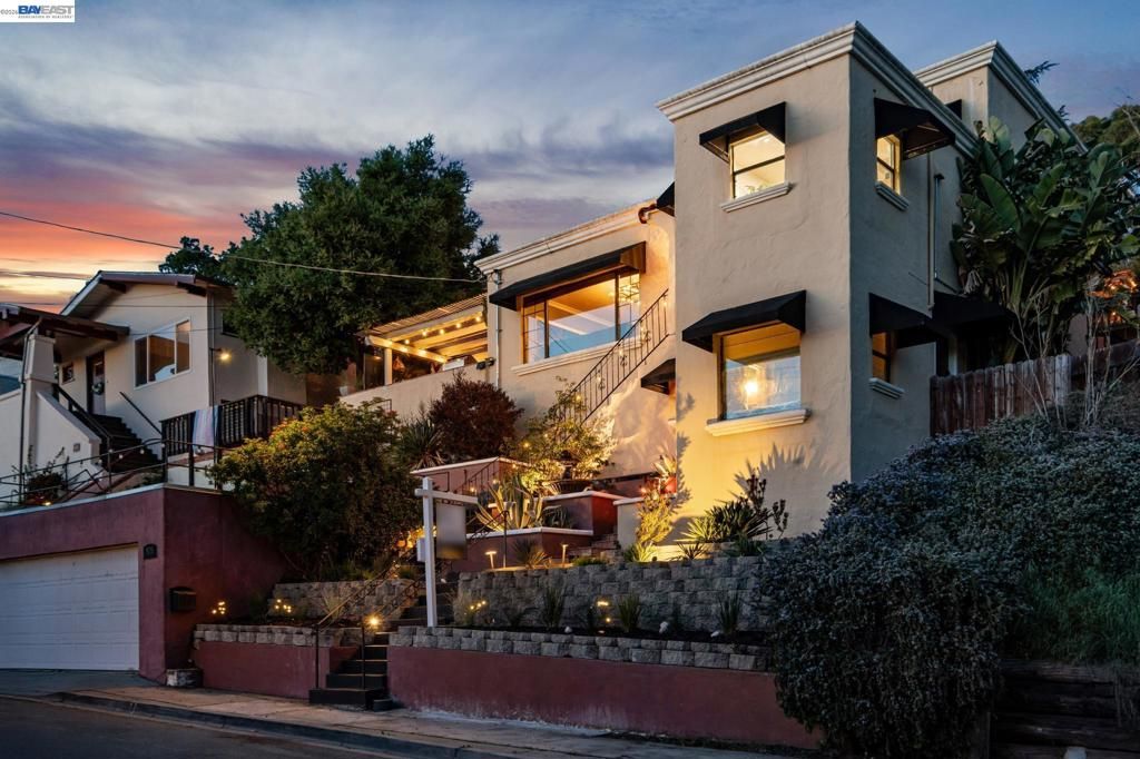 Photo of 825 Lafayette St St, Martinez, CA 94553 (MLS # 41127175)