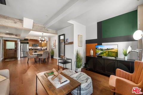Photo of 416 S Spring Street #610, Los Angeles, CA 90013 (MLS # 26962365)