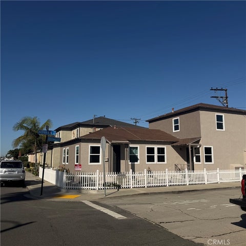 Photo of 5653 E 2nd St, Long Beach, CA 90803 (MLS # IV26125033)