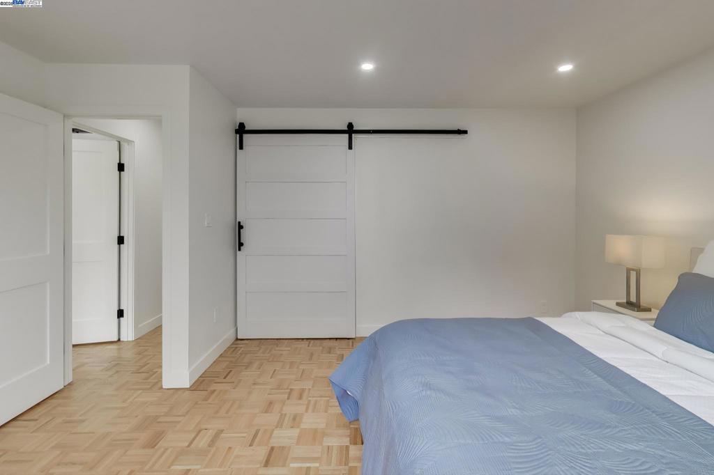 DALY CITY - Residential