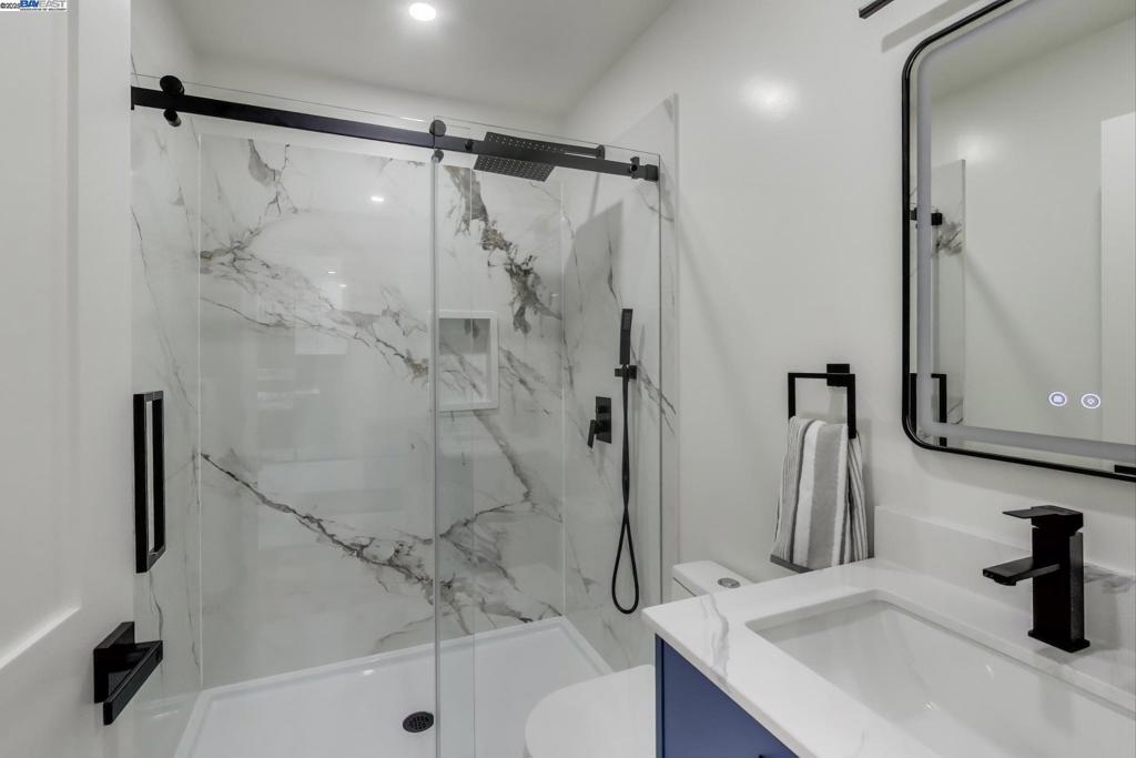 DALY CITY - Residential