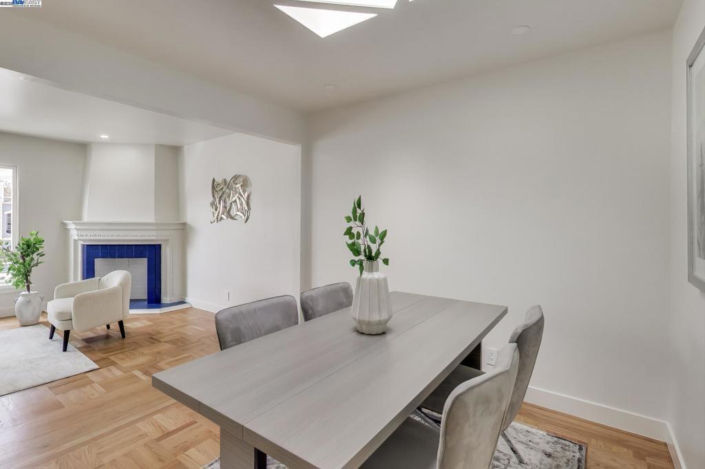 DALY CITY - Residential