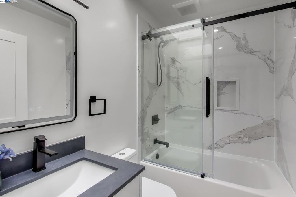 DALY CITY - Residential