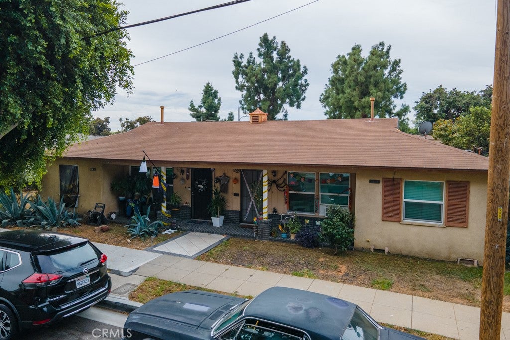 2607 W Via Corona