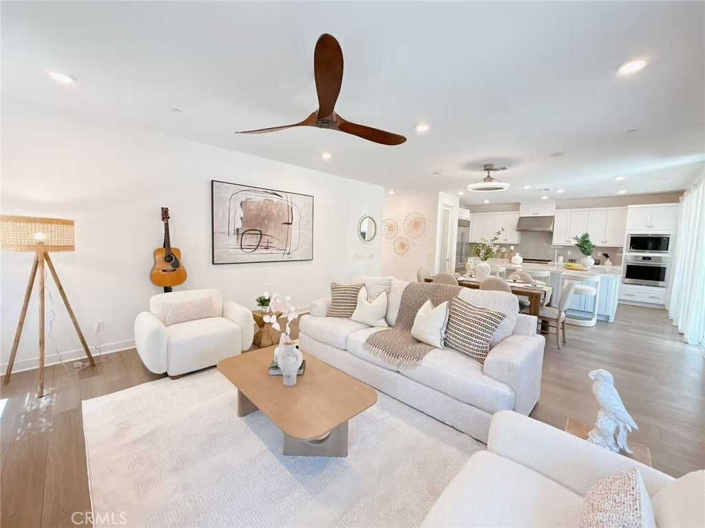 26288 Meadow Dr