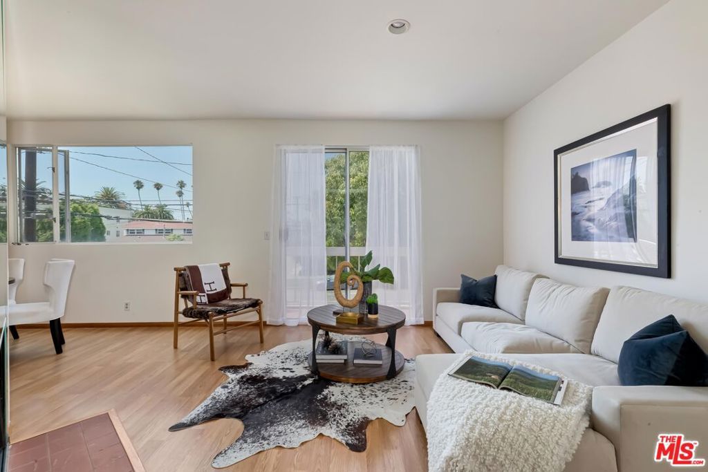 Photo of 820 California Avenue #201, Santa Monica, CA 90403 (MLS # 25625837)